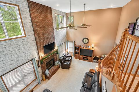 901 E 8th St, Lockport, IL 60441 photo 7