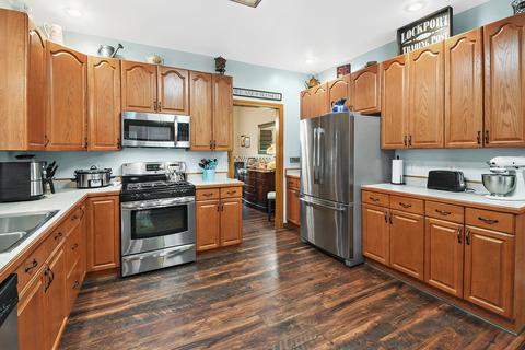 901 E 8th St, Lockport, IL 60441 photo 10