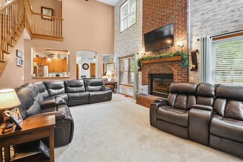901 E 8th St, Lockport, IL 60441 photo 9