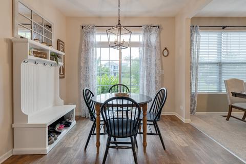3640 Hyde Park Ct, Elgin, IL 60124 photo 10