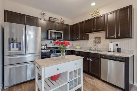 3640 Hyde Park Ct, Elgin, IL 60124 photo 13