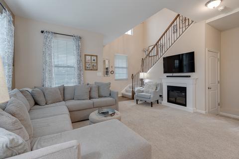 3640 Hyde Park Ct, Elgin, IL 60124 photo 4