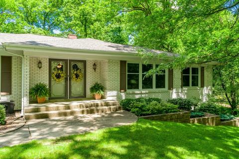 7748 Bond Dr, Roscoe, IL 61073 photo 5