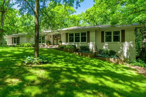 7748 Bond Dr, Roscoe, IL 61073 photo 3