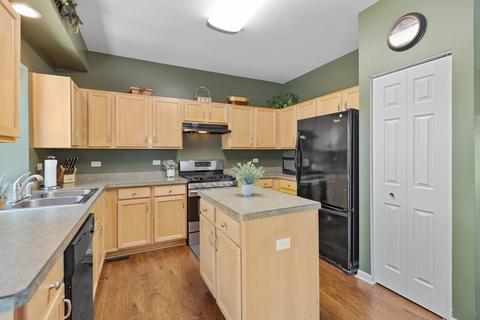 11980 Cape Cod Ln, Huntley, IL 60142 photo 6