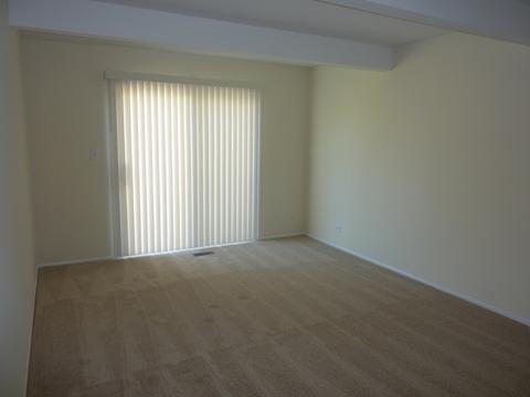 710 Scarbrough Cir, Hoffman Estates, IL 60169 photo 15