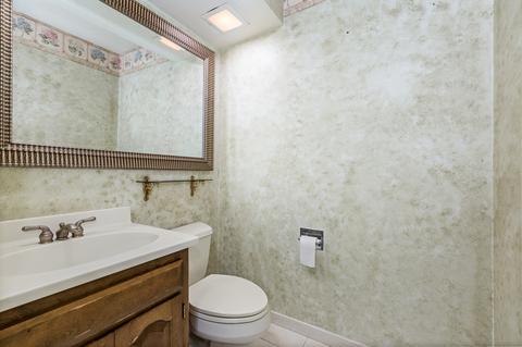 2 E Logan St, Lemont, IL 60439 photo 19