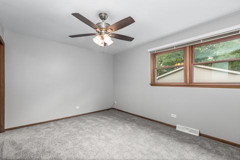 2 E Logan St, Lemont, IL 60439 photo 17