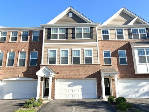 9 Timber Wolf Dr, Wheeling, IL 60090 photo 1