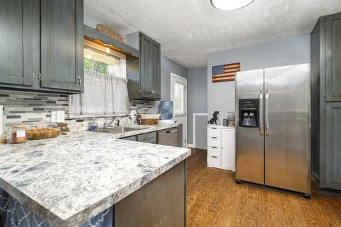 1765 E North St, Morris, IL 60450 photo 9