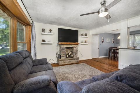 1765 E North St, Morris, IL 60450 photo 7