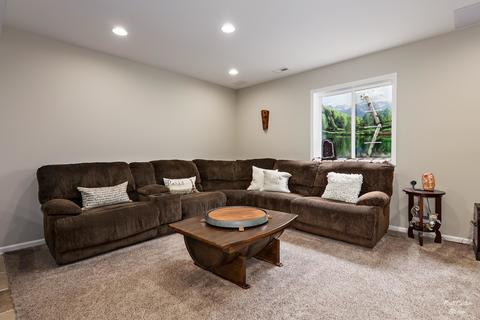 4726 Joyce Ln, Mchenry, IL 60050 photo 27