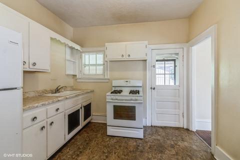 406 Dewey St, Harvard, IL 60033 photo 15
