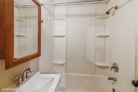 406 Dewey St, Harvard, IL 60033 photo 11