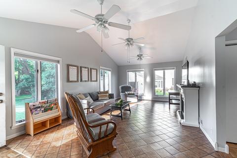 45 E Anchor Dr, Oswego, IL 60543 photo 4