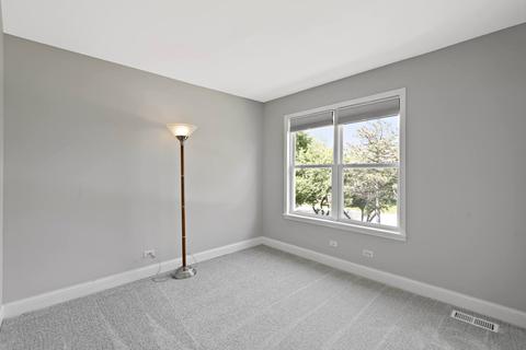 1332 Deerfield Ln, Bartlett, IL 60103 photo 13