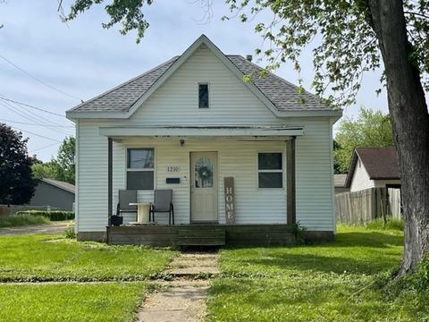1210 E Main St, Clinton, IL 61727 photo 5