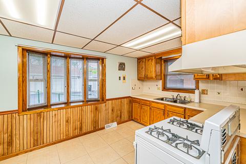2840 S 10th Ave, Broadview, IL 60155 photo 4