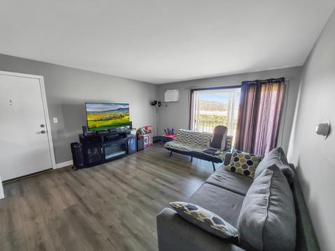 255 N Mill Rd #5B, Addison, IL 60101 photo 2