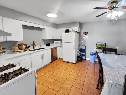 255 N Mill Rd #5B, Addison, IL 60101 photo 3