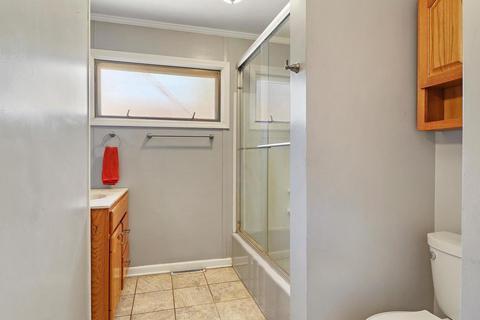 409 Beach Dr, Algonquin, IL 60102 photo 9