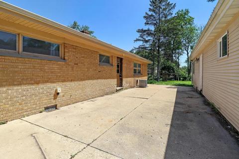409 Beach Dr, Algonquin, IL 60102 photo 10