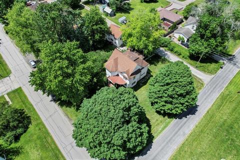 410 E Washington St, Le Roy, IL 61752 photo 20