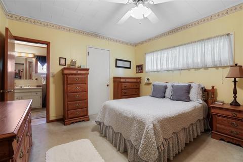 410 E Washington St, Le Roy, IL 61752 photo 10