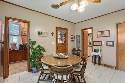 410 E Washington St, Le Roy, IL 61752 photo 7