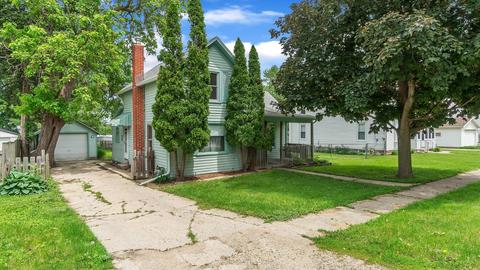 449 W 4th St, Pecatonica, IL 61063 photo 1