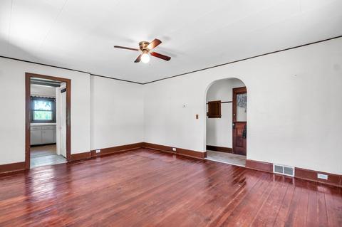 449 W 4th St, Pecatonica, IL 61063 photo 6