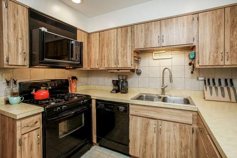 1703 N Summit St, Wheaton, IL 60187 photo 9