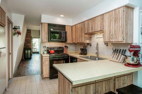 1703 N Summit St, Wheaton, IL 60187 photo 10