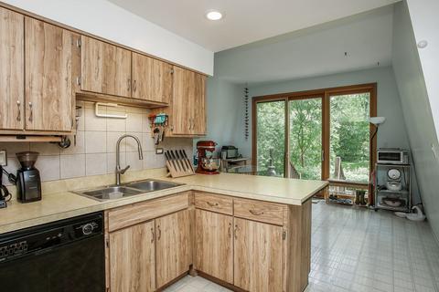 1703 N Summit St, Wheaton, IL 60187 photo 8