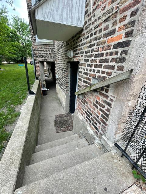 715 E 50th St, Chicago, IL 60615 photo 8