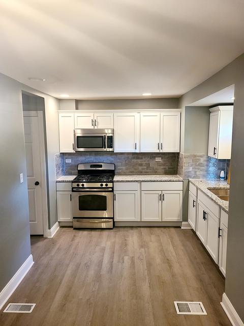 2058 E 99th St, Chicago, IL 60617 photo 3
