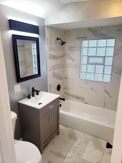 2058 E 99th St, Chicago, IL 60617 photo 14