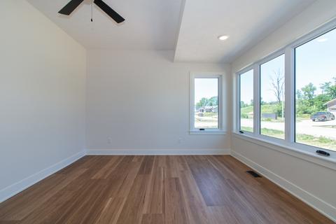 401 N Raef Rd, Downs, IL 61736 photo 6