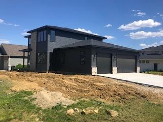 401 N Raef Rd, Downs, IL 61736 photo 2