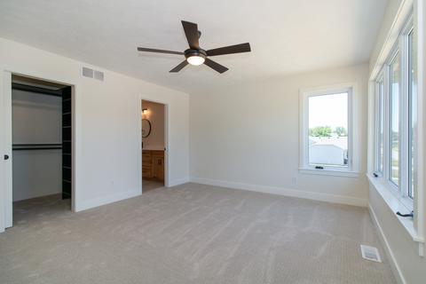 401 N Raef Rd, Downs, IL 61736 photo 32