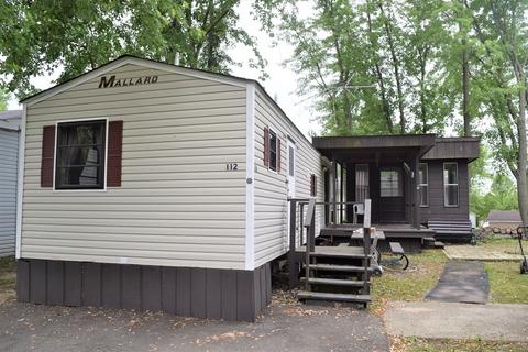 112 Drydock Rd, Lakemoor, IL 60051 photo 2