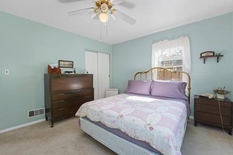 205 E Burlington St, Riverside, IL 60546 photo 5