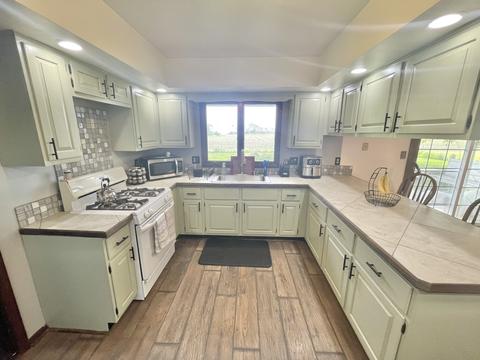 33986 E 2900 North Rd, Dwight, IL 60420 photo 9