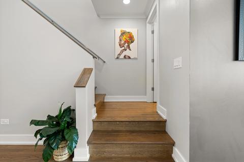 4633 S Champlain Ave, Chicago, IL 60653 photo 7