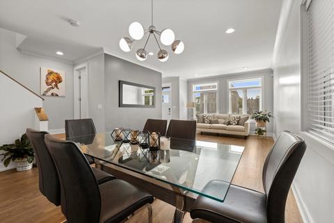 4633 S Champlain Ave, Chicago, IL 60653 photo 6