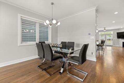 4633 S Champlain Ave, Chicago, IL 60653 photo 5