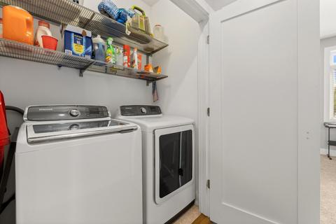 4633 S Champlain Ave, Chicago, IL 60653 photo 37