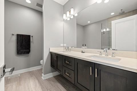 4633 S Champlain Ave, Chicago, IL 60653 photo 25