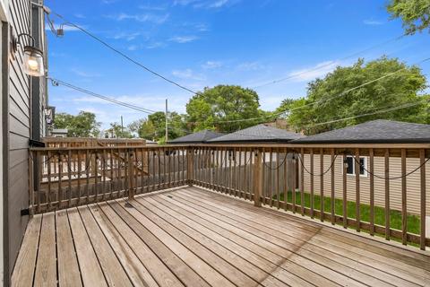 4633 S Champlain Ave, Chicago, IL 60653 photo 51