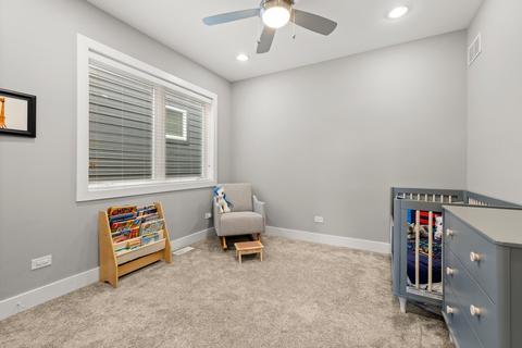 4633 S Champlain Ave, Chicago, IL 60653 photo 32